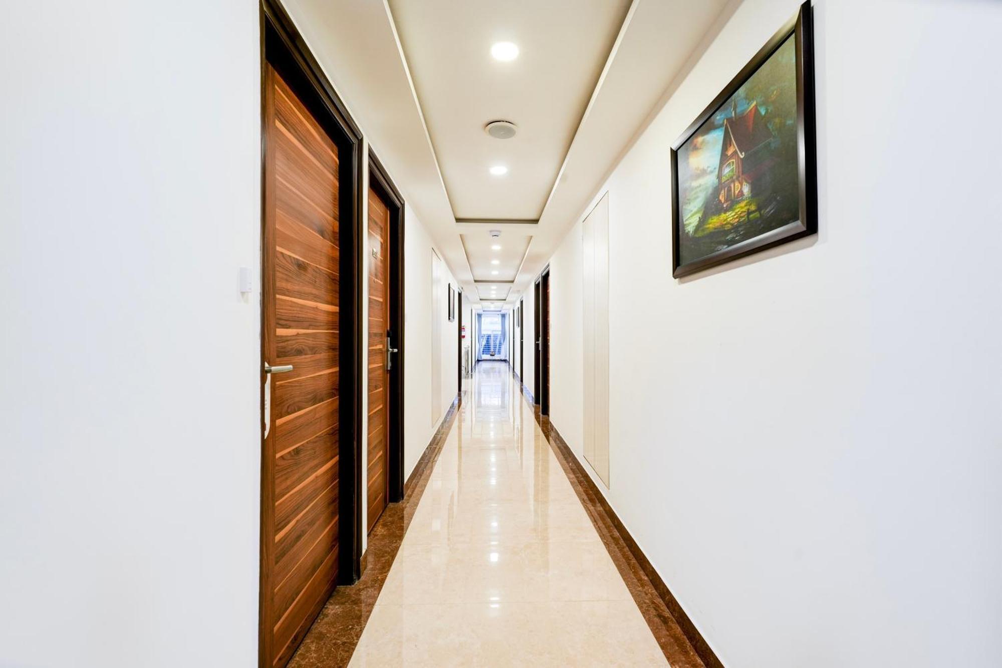 Super Townhouse Oak Aecs Formerly Bangalore Times Екстериор снимка
