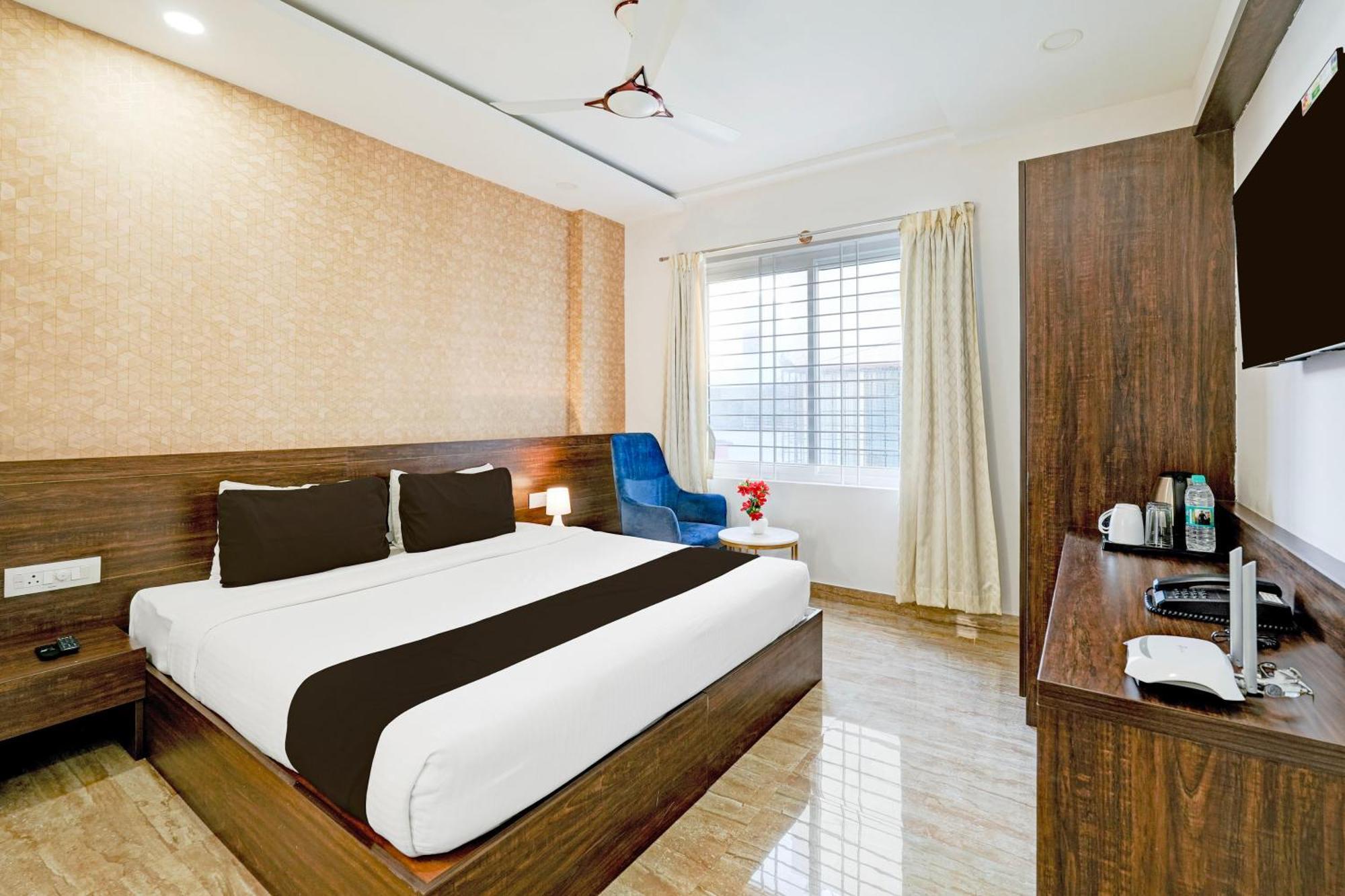 Super Townhouse Oak Aecs Formerly Bangalore Times Екстериор снимка